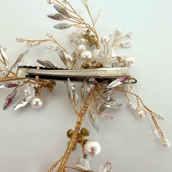 Hair Clip Bridal Up-do Bohemian Wire Vine with Flowers Pearl  and Crystals Gold main image 4